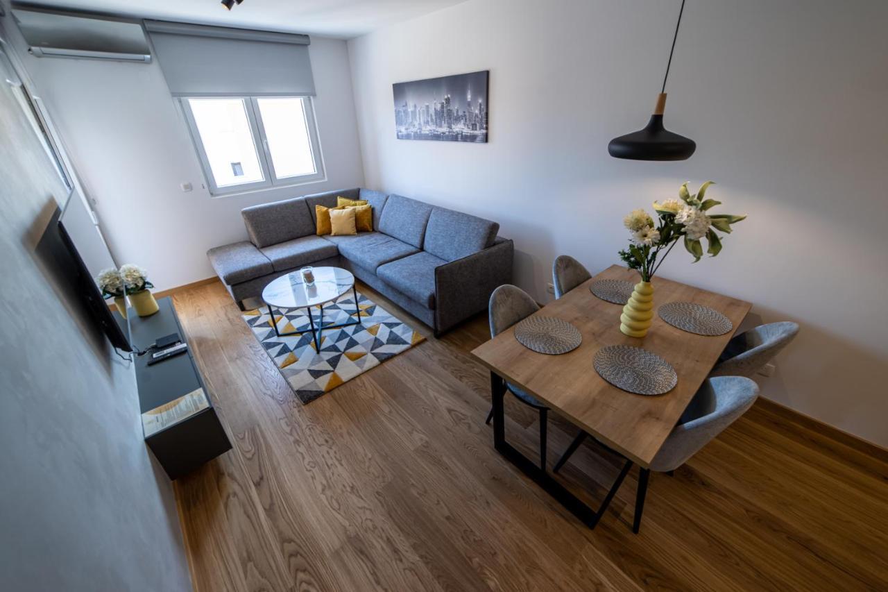 Apart Kraft Podgorica Exteriör bild