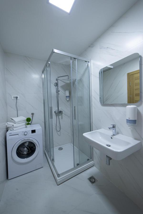 Apart Kraft Podgorica Exteriör bild