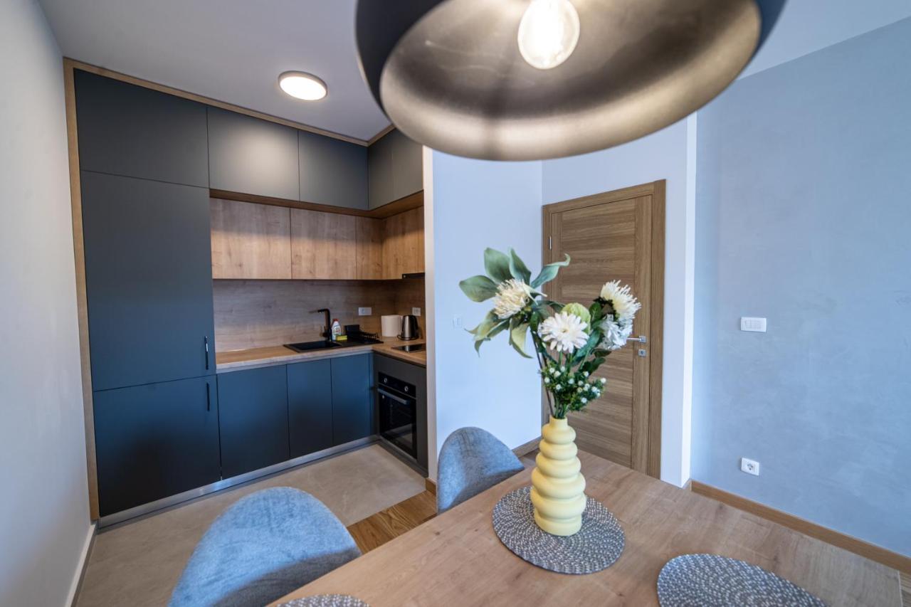 Apart Kraft Podgorica Exteriör bild