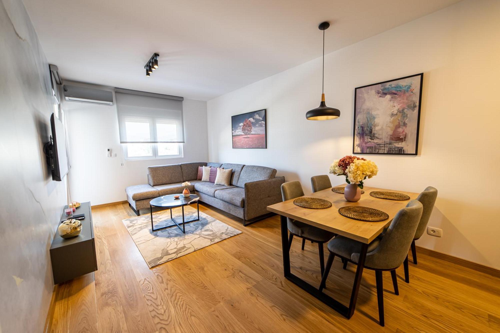 Apart Kraft Podgorica Exteriör bild